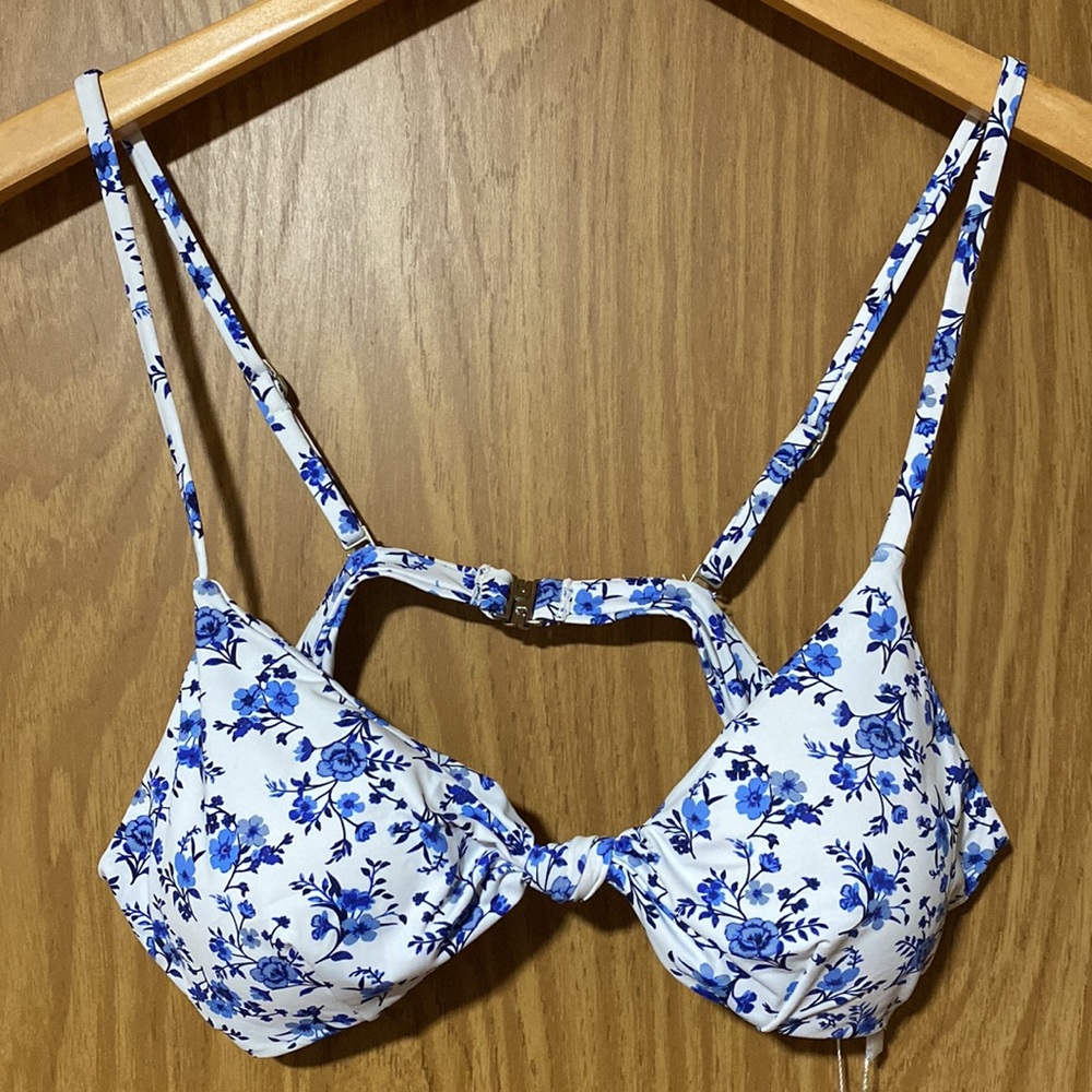 Sunday Brunch LA Swimwear Floral Bikini Top Size L‎